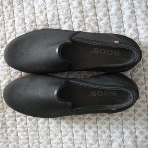 NWOT BOG Sweet Pea Slip on Gardening shoes SZ 9